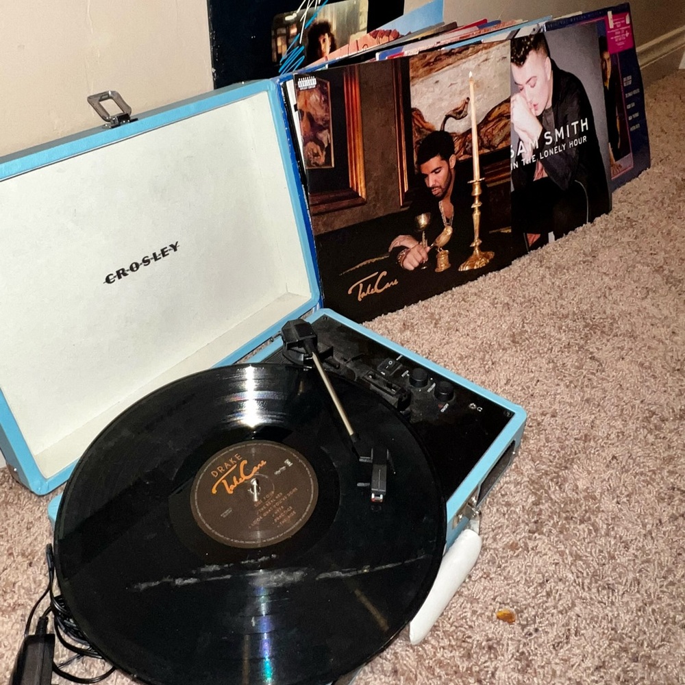 Record Player w/ 15+ records